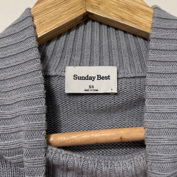 Aritzia Sunday Best Organic Cotton Cashmere Cropped Sweater Size XS Oversized - Picture 3 of 9